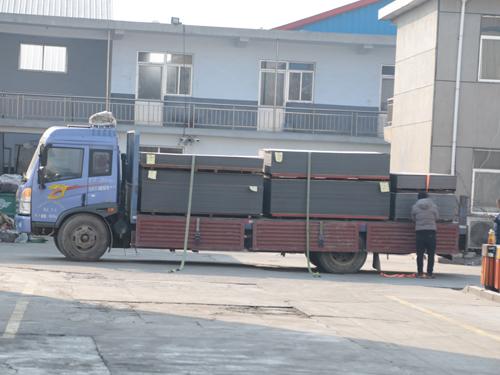 鋁塑(su)板(ban)廠(chang)家(jia)發(fa)貨(huo)實(shi)拍(pai)