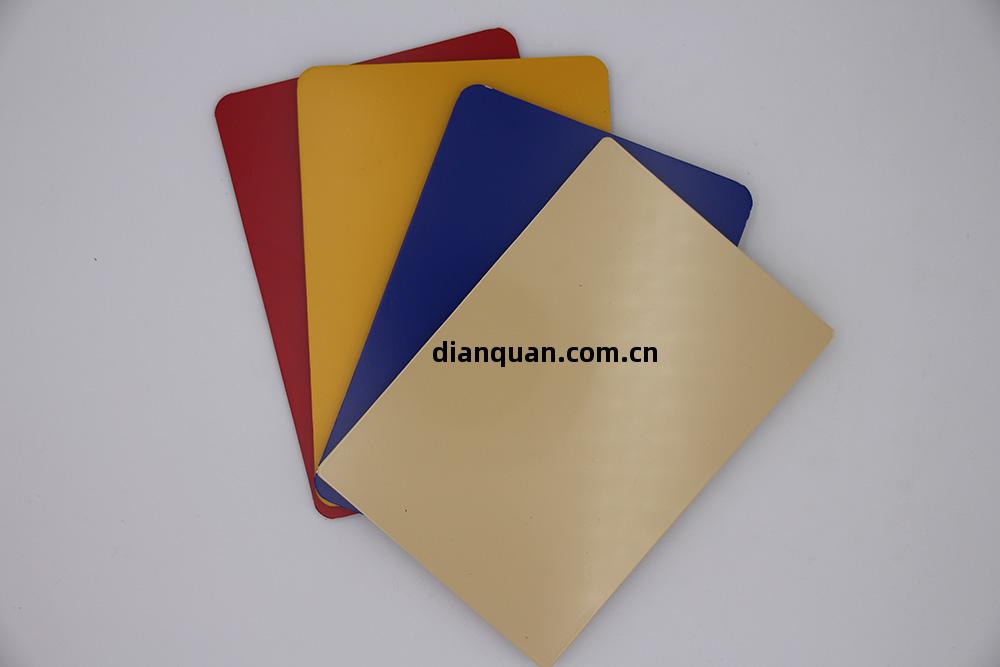 防火鋁(lv)塑復合(he)板(ban)