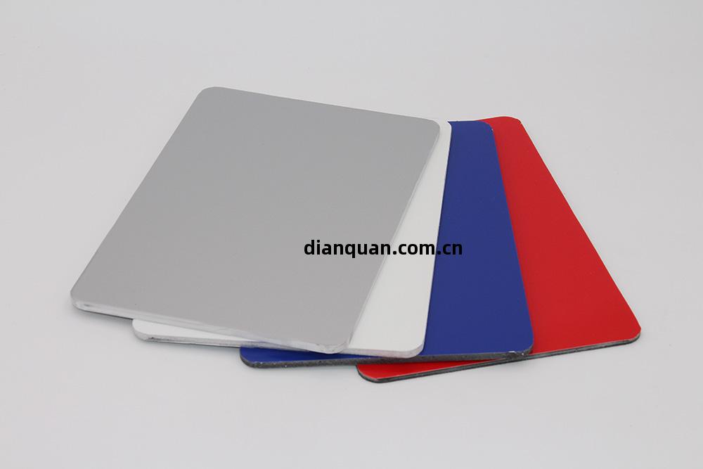 老師(shi)傅(fu)透露鋁塑板門(men)頭(tou)安(an)裝(zhuang)技(ji)巧(qiao)，妳(ni)了(le)解(jie)嗎(ma)？